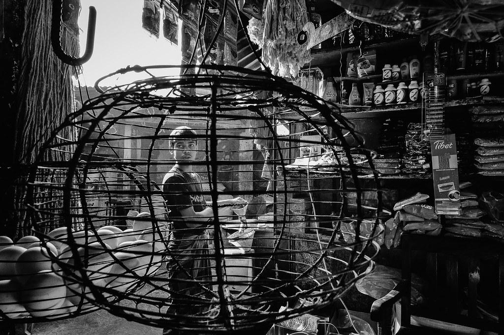 Retail Boom Transforms Dhaka's Job Market and Skills Demand
